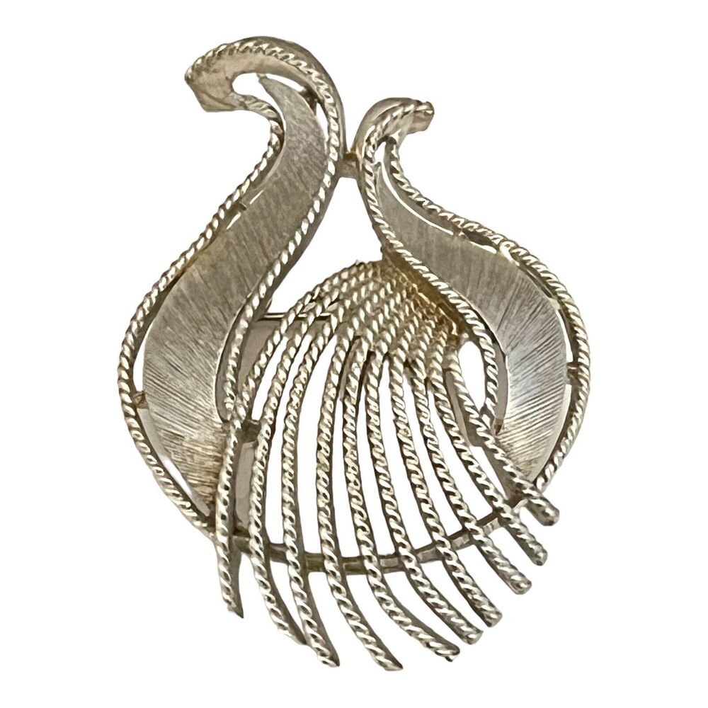Vintage 1960s Lisner Swan Brooch Textured Silver Tone Pin - 8U